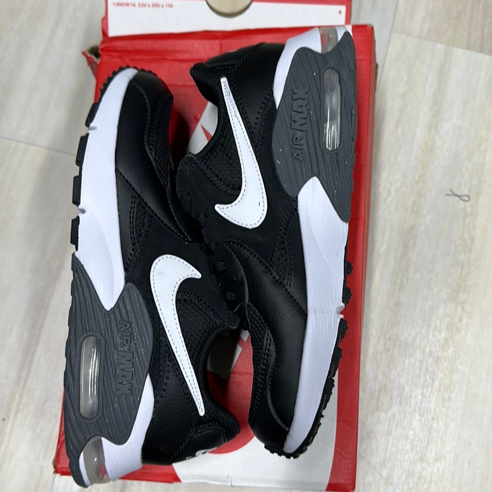 Nike Women's Black and White Air Max Sneakers